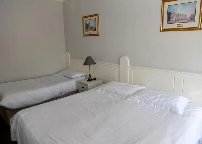 Couette-café Railway House 3*